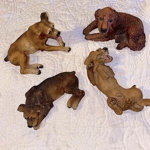 Set of 4 resin Lying Dogs